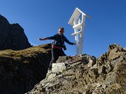 06 E rientrando ci sta anche un salto alla Madonnina del Passo di Salmurano (2017 m)